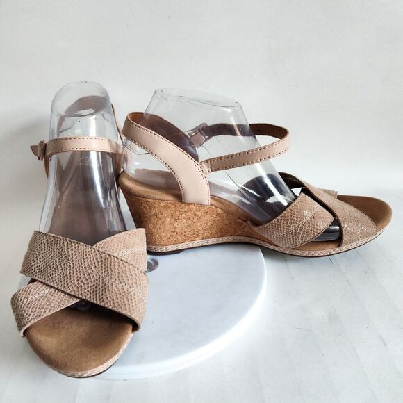 Clarks Sandals 10 Wide Helio Latitude Leather Embossed Snakeskin Wedge Strappy - Picture 7 of 10